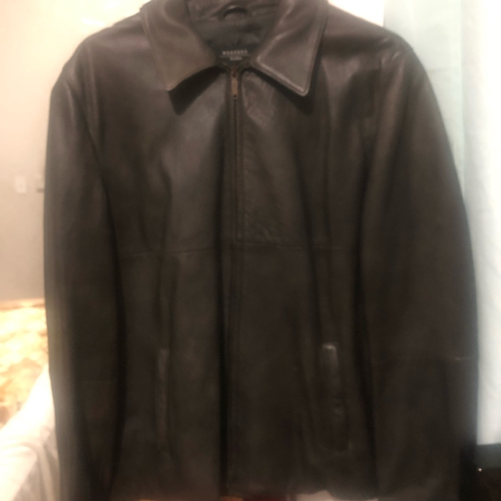Light Leather Jacket - Picture 2 of 3